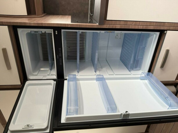 knaus-sport-650-udf-topputgave-2-k248yesenger-lav-seng-truma-varme-med-elektrisk-utvendig-gass-2018-big-50