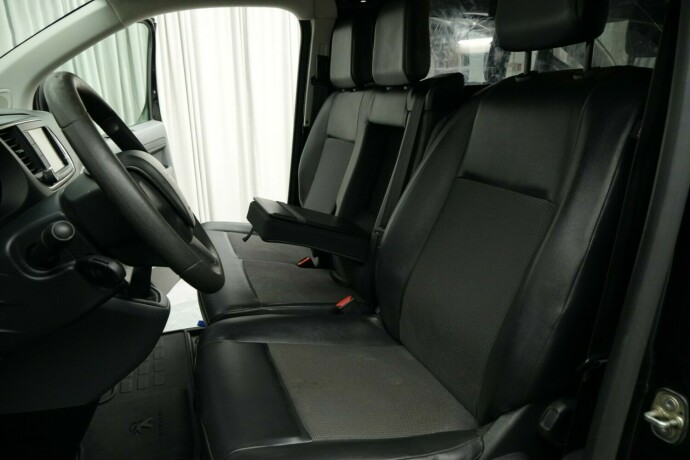 peugeot-expert-diesel-2016-big-32