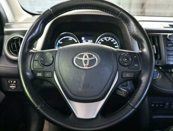 toyota-rav4-elektrisitetbensin-2016-big-17