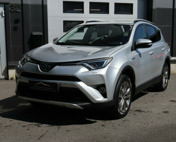 toyota-rav4-elektrisitetbensin-2016-big-2