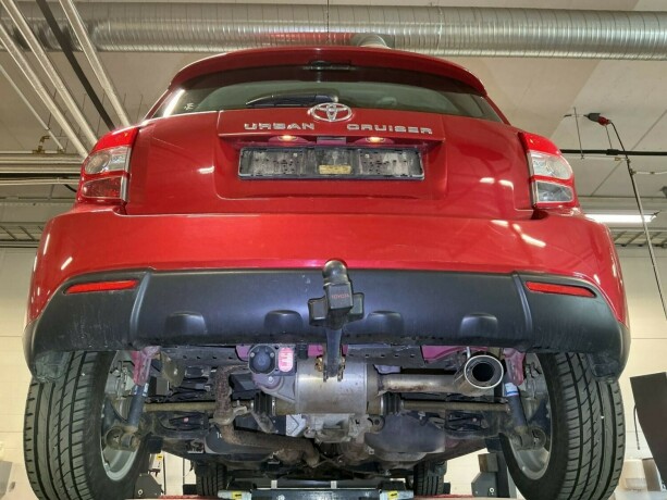 toyota-urban-cruiser-diesel-2009-big-13