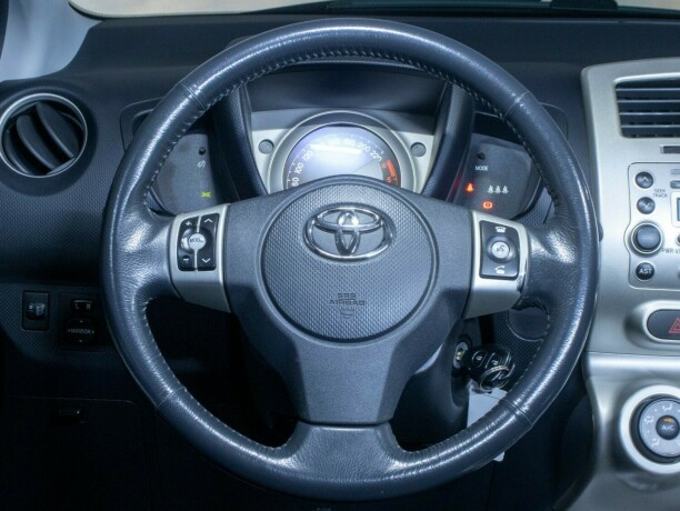 toyota-urban-cruiser-diesel-2009-big-29