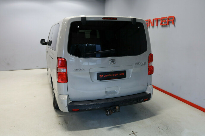 toyota-proace-verso-diesel-2020-big-5