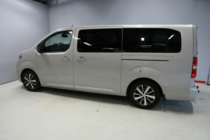 toyota-proace-verso-diesel-2020-big-4