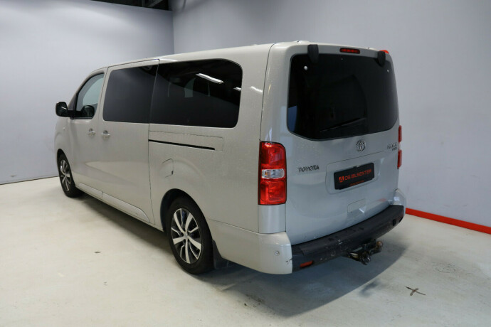 toyota-proace-verso-diesel-2020-big-3