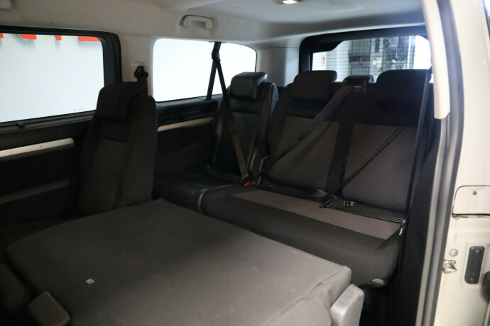 toyota-proace-verso-diesel-2020-big-13