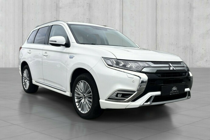 mitsubishi-outlander-elektrisitetbensin-2019-big-0