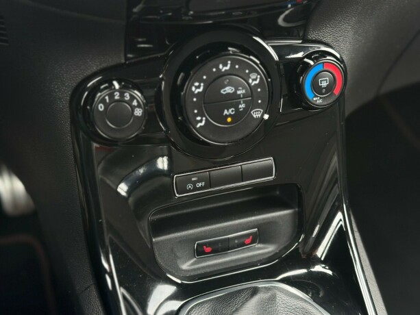 ford-fiesta-bensin-2015-big-16