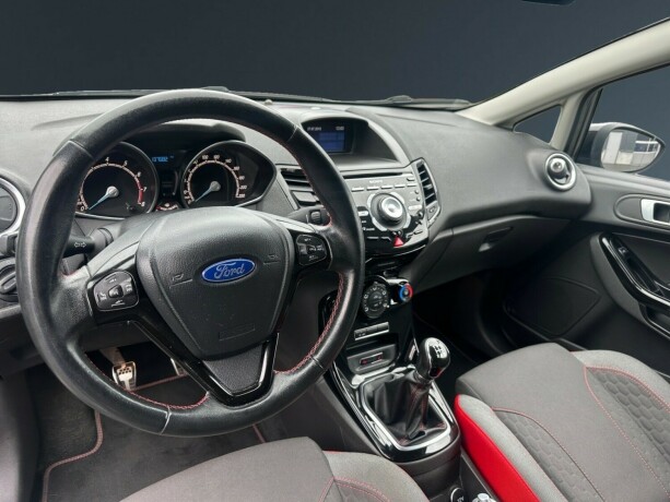ford-fiesta-bensin-2015-big-9