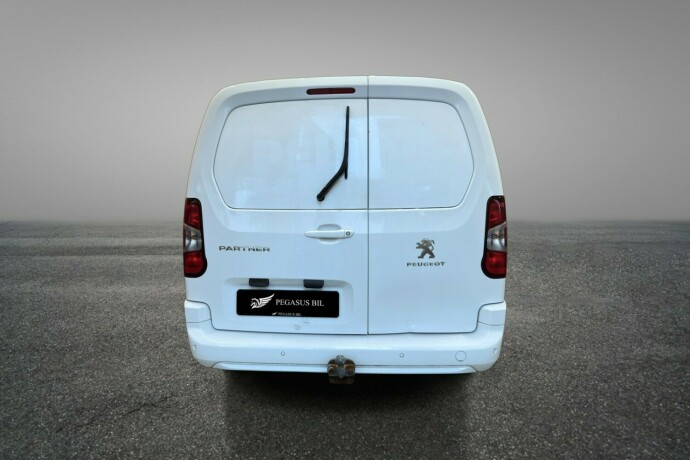 peugeot-partner-diesel-2019-big-4