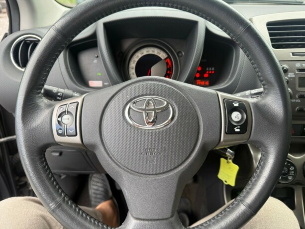 toyota-urban-cruiser-diesel-2012-big-10