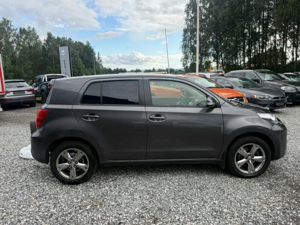toyota-urban-cruiser-diesel-2012-big-8