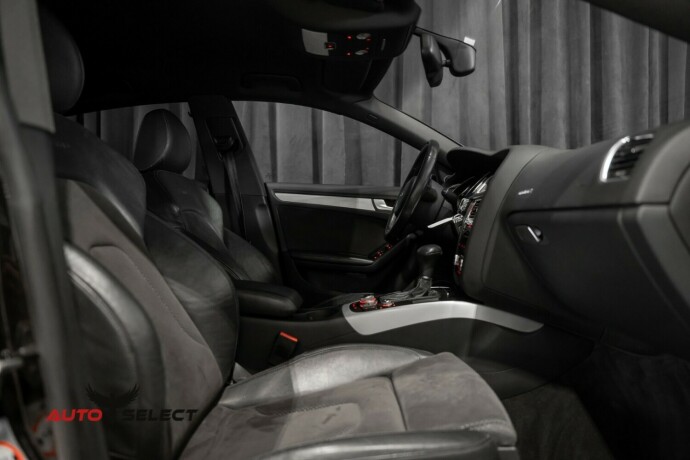 audi-a5-bensin-2011-big-21
