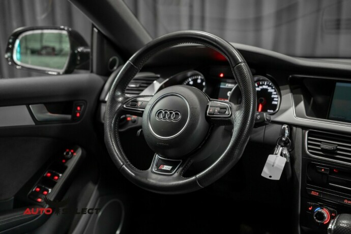 audi-a5-bensin-2011-big-27