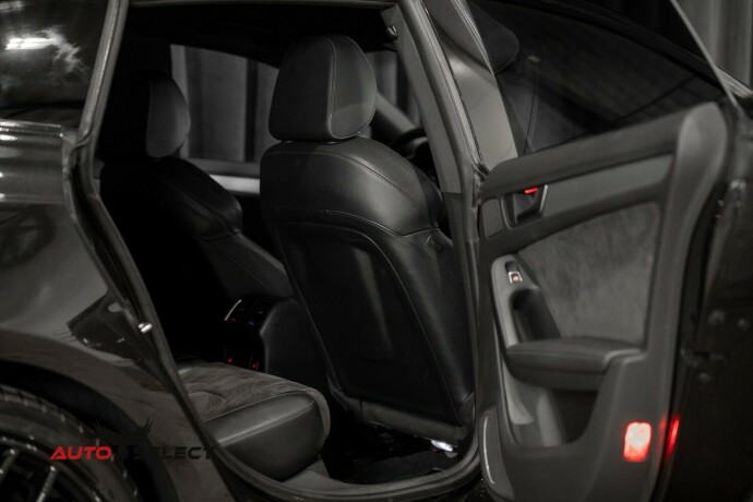 audi-a5-bensin-2011-big-15
