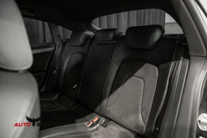 audi-a5-bensin-2011-big-18