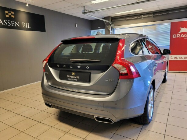 volvo-v60-elektrisitetdiesel-2016-big-6