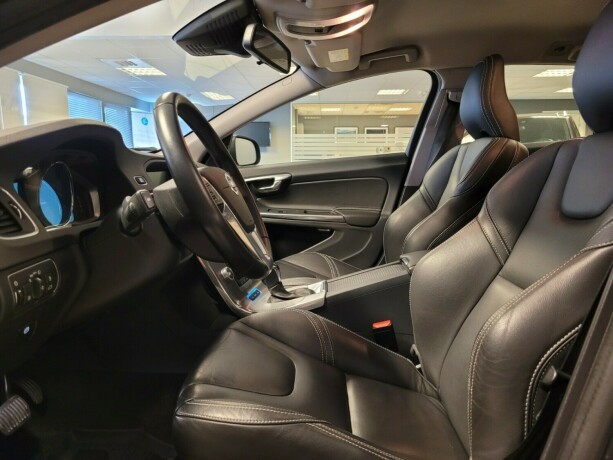 volvo-v60-elektrisitetdiesel-2016-big-20