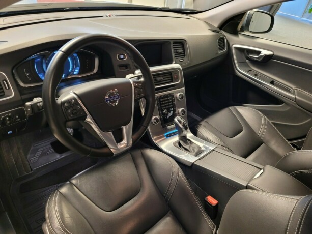 volvo-v60-elektrisitetdiesel-2016-big-22