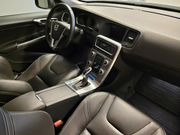 volvo-v60-elektrisitetdiesel-2016-big-15