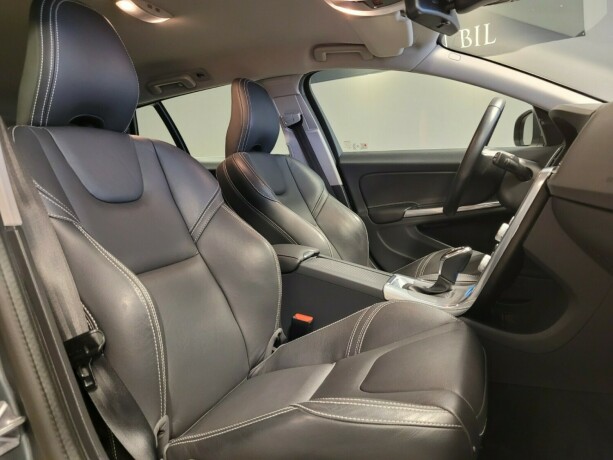 volvo-v60-elektrisitetdiesel-2016-big-13