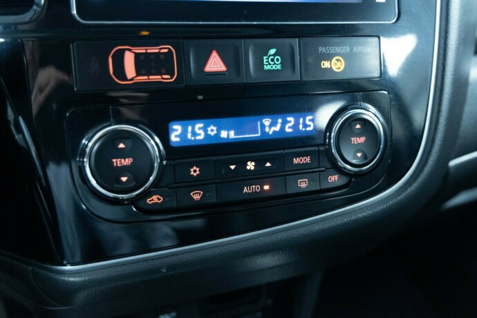 mitsubishi-outlander-elektrisitetbensin-2016-big-16