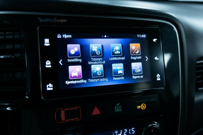 mitsubishi-outlander-elektrisitetbensin-2016-big-15