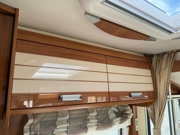 dethleffs-i7150-queensbed-senkeseng-fremme-alde-ac-i-bodel-skinn-stort-kj248leskap-stekeovn-diesel-2012-big-29