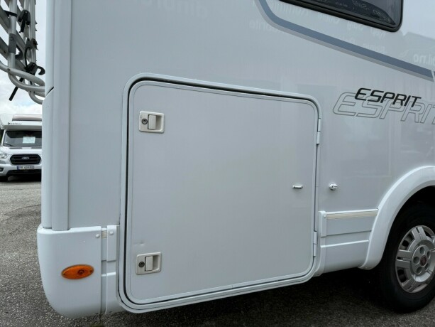 dethleffs-i7150-queensbed-senkeseng-fremme-alde-ac-i-bodel-skinn-stort-kj248leskap-stekeovn-diesel-2012-big-82