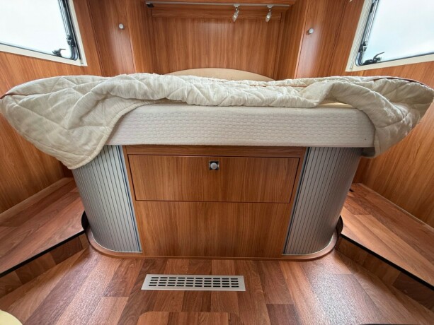 dethleffs-i7150-queensbed-senkeseng-fremme-alde-ac-i-bodel-skinn-stort-kj248leskap-stekeovn-diesel-2012-big-73