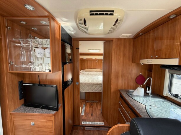 dethleffs-i7150-queensbed-senkeseng-fremme-alde-ac-i-bodel-skinn-stort-kj248leskap-stekeovn-diesel-2012-big-52