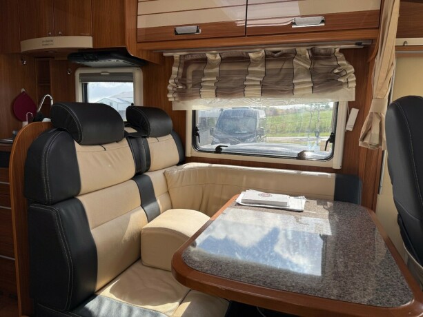 dethleffs-i7150-queensbed-senkeseng-fremme-alde-ac-i-bodel-skinn-stort-kj248leskap-stekeovn-diesel-2012-big-16
