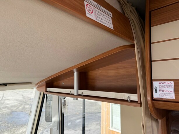 dethleffs-i7150-queensbed-senkeseng-fremme-alde-ac-i-bodel-skinn-stort-kj248leskap-stekeovn-diesel-2012-big-18