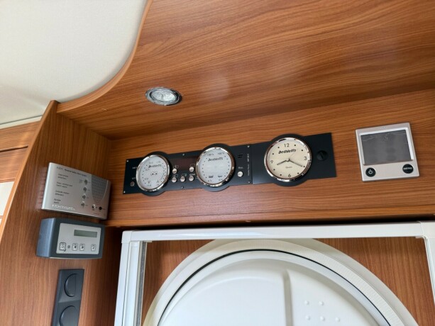 dethleffs-i7150-queensbed-senkeseng-fremme-alde-ac-i-bodel-skinn-stort-kj248leskap-stekeovn-diesel-2012-big-47
