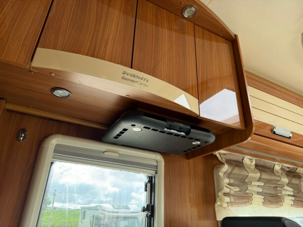 dethleffs-i7150-queensbed-senkeseng-fremme-alde-ac-i-bodel-skinn-stort-kj248leskap-stekeovn-diesel-2012-big-46
