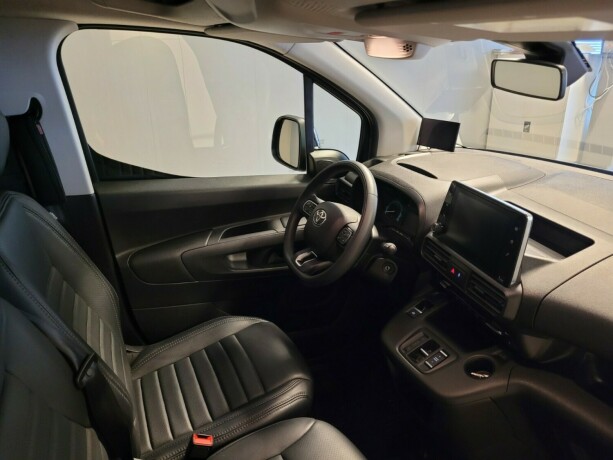toyota-proace-city-elektrisitet-2022-big-16