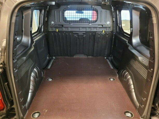 toyota-proace-city-elektrisitet-2022-big-23