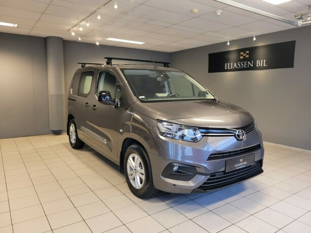 toyota-proace-city-elektrisitet-2022-big-12