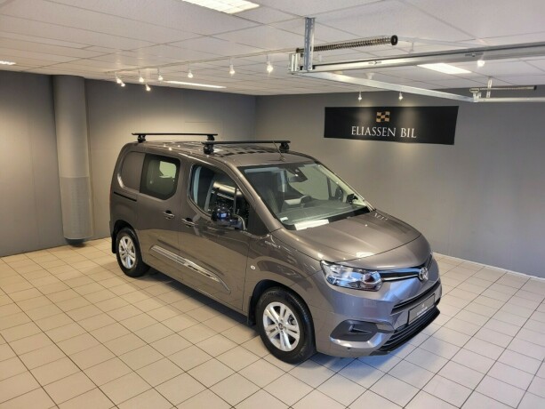 toyota-proace-city-elektrisitet-2022-big-1
