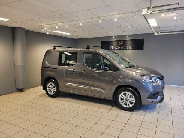 toyota-proace-city-elektrisitet-2022-big-2