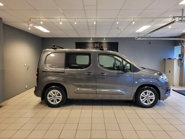 toyota-proace-city-elektrisitet-2022-big-3