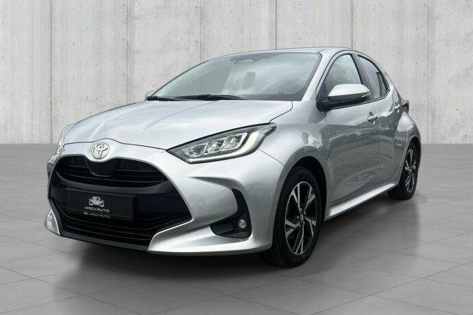 toyota-yaris-elektrisitetbensin-2024-big-3