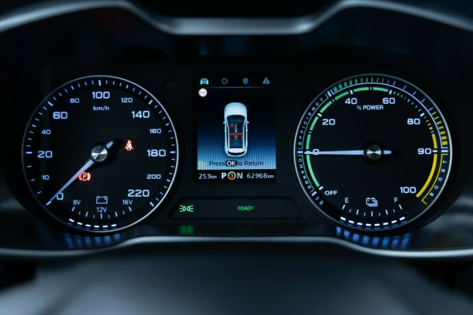 mg-zs-ev-elektrisitet-2020-big-11