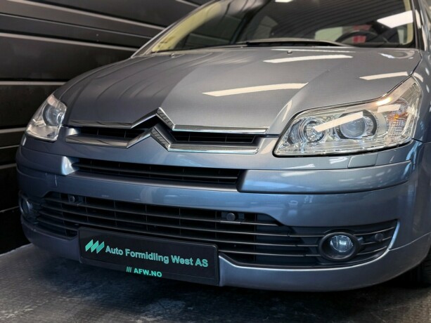 citroen-c4-bensin-2007-big-3