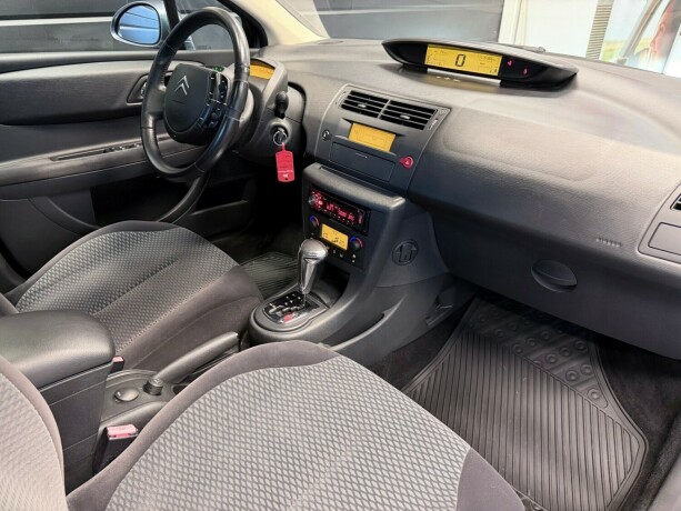 citroen-c4-bensin-2007-big-14