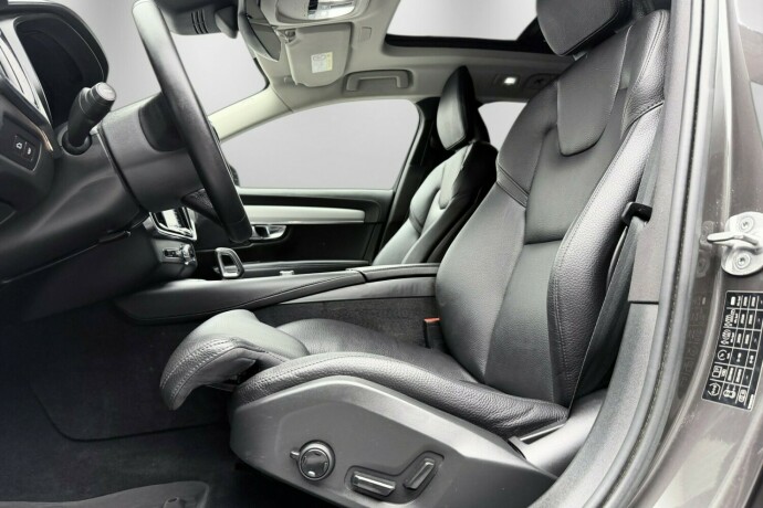 volvo-v90-elektrisitetbensin-2023-big-12