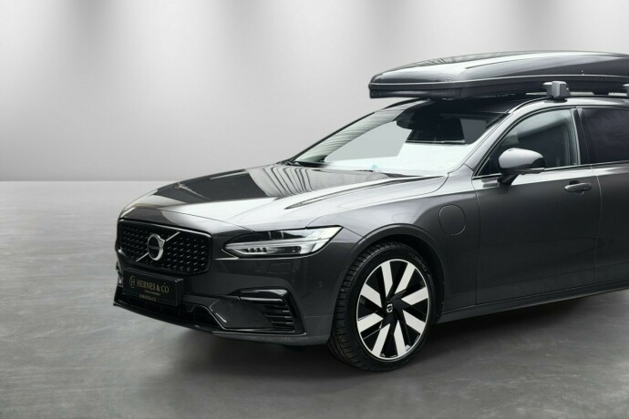 volvo-v90-elektrisitetbensin-2023-big-1