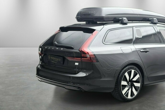 volvo-v90-elektrisitetbensin-2023-big-5