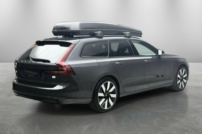 volvo-v90-elektrisitetbensin-2023-big-4