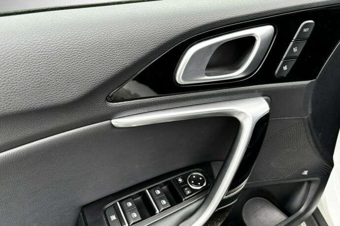 kia-xceed-diesel-2020-big-13